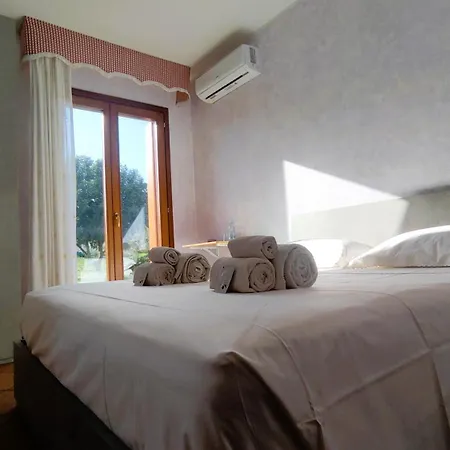 Grotta Delle Fate Bed & Breakfast *