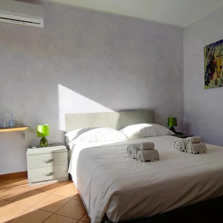 Grotta Delle Fate Bed & Breakfast Ossi